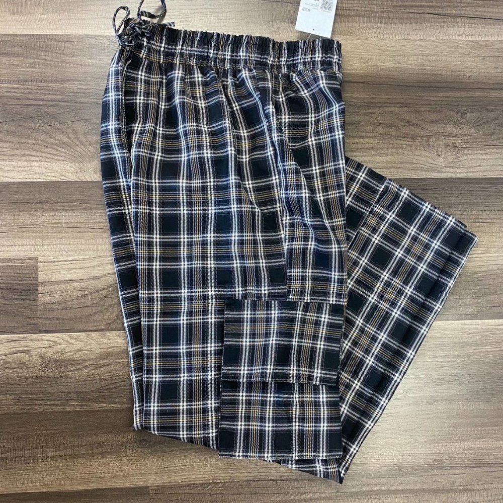 Forever 21 Black Plaid Lounge Pants NWT